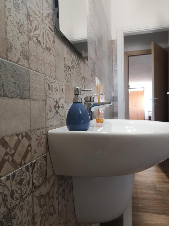 Bed and Breakfast Lory Elice Екстер'єр фото