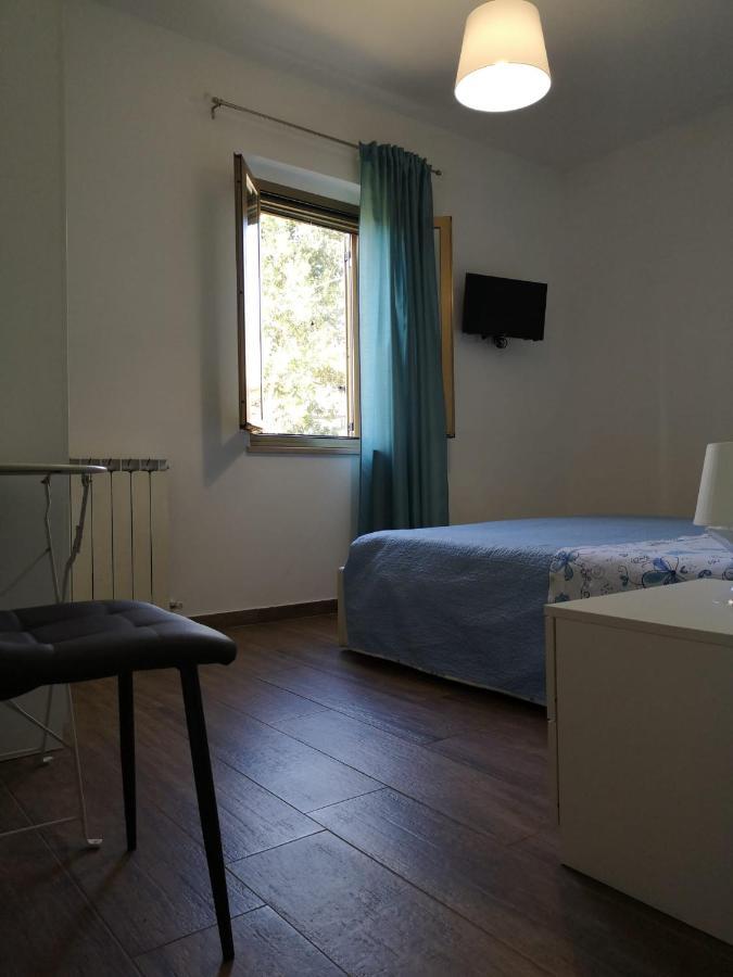 Bed and Breakfast Lory Elice Екстер'єр фото